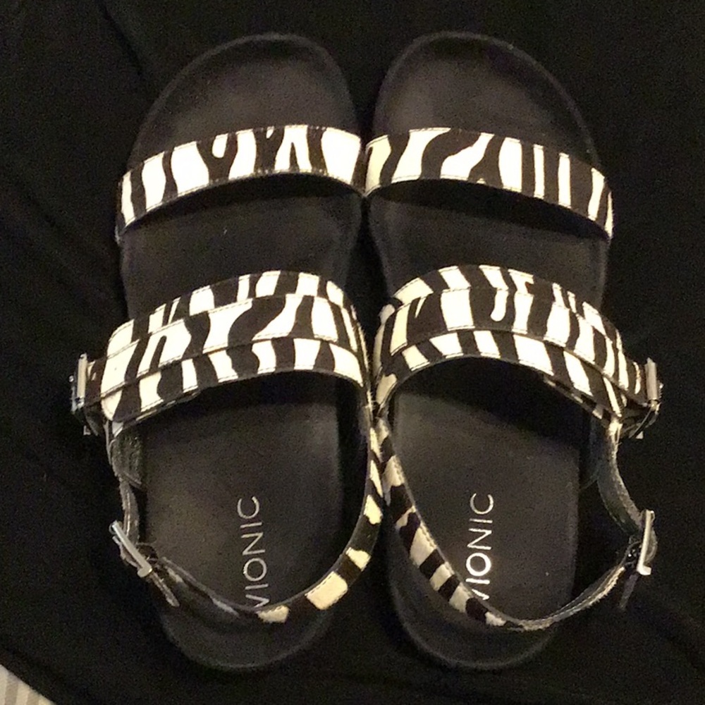🔥Vionic strap on sandals - Wm sz 9🔥